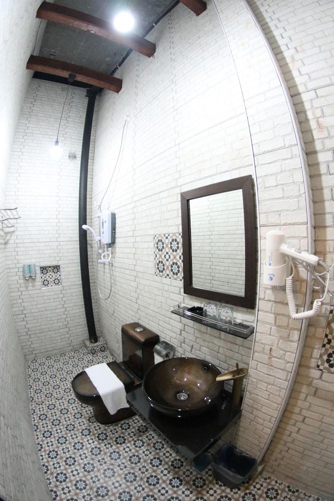 班隆酒店 怡保 外观 照片